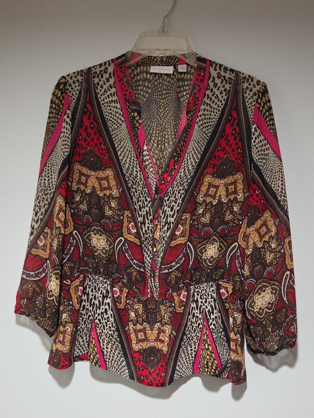 New York & Company Pink and Brown Printed V-Neck Peplum Blouse Size M